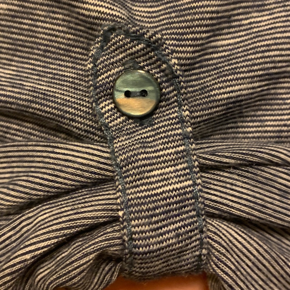 Max Studio handkerchief button front 3/4 roll-tab sleeve - Picture 5 of 8